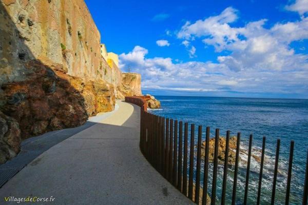 Appartement Climatise,Idealement Situe 100M Du Vieux Port. Bastia  Kültér fotó